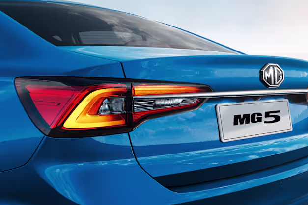 Sporty flourishes tail lights